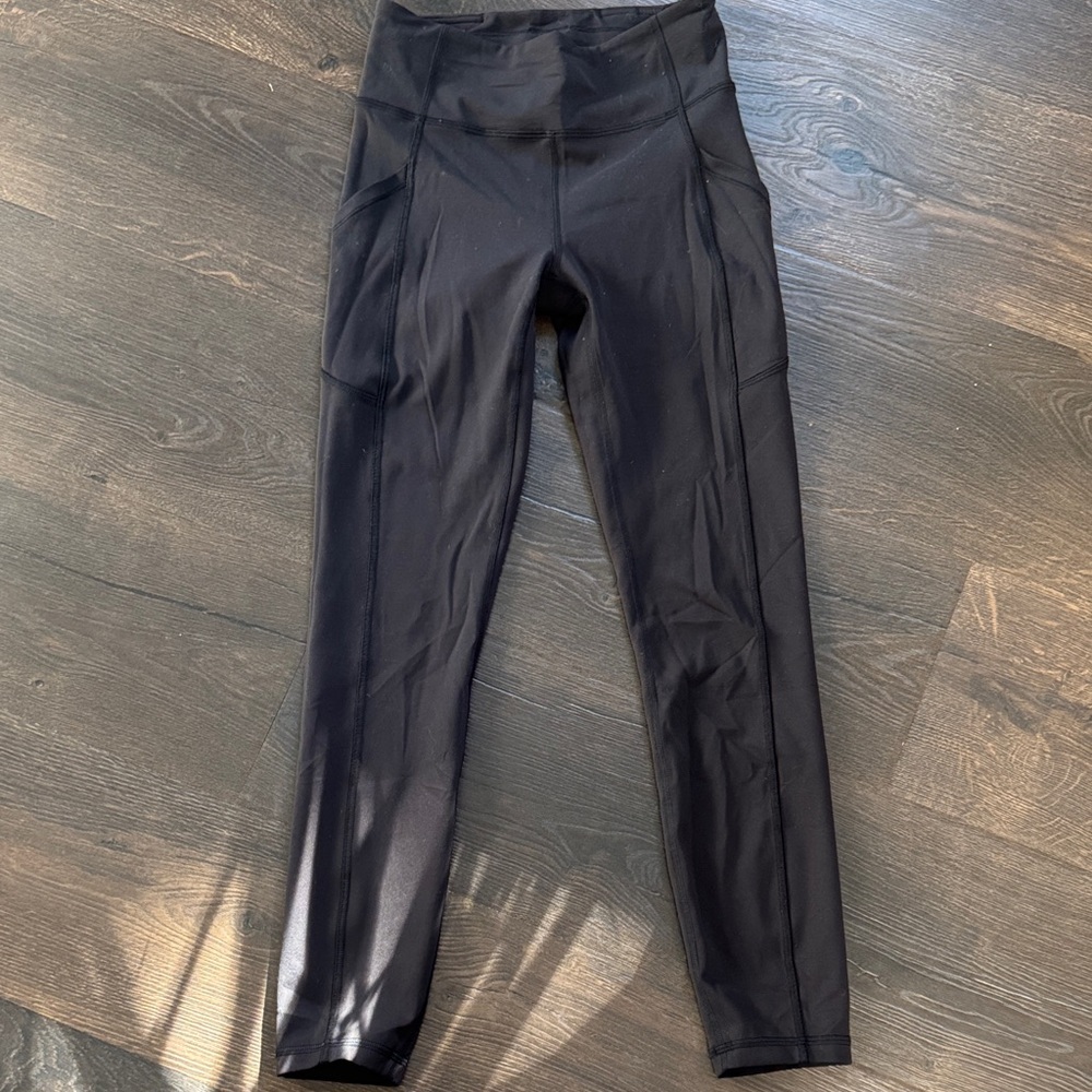 Lululemon Black High-Waisted Leggings with pockets size 4 thick material